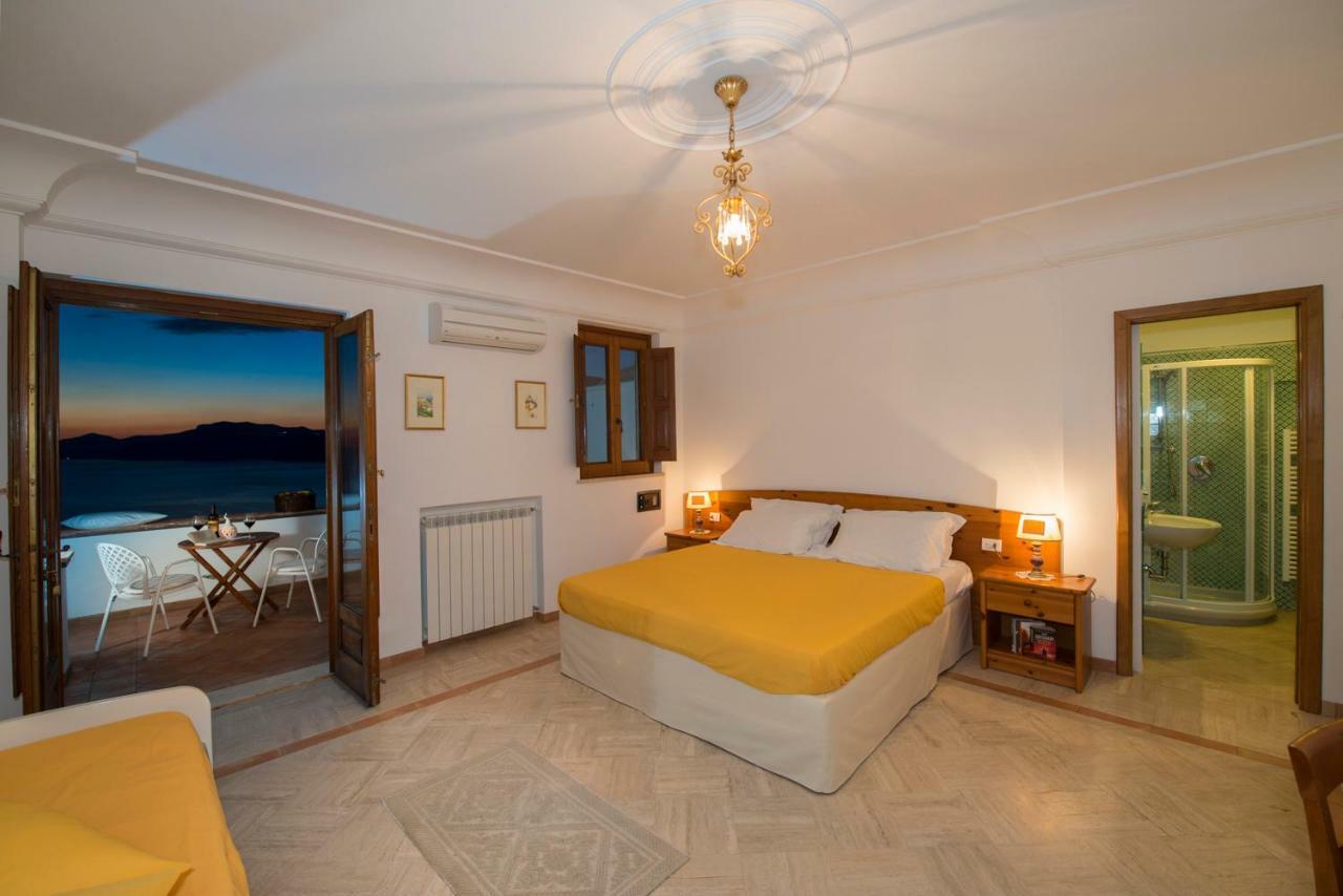 Residence Li Galli Praiano Exteriör bild